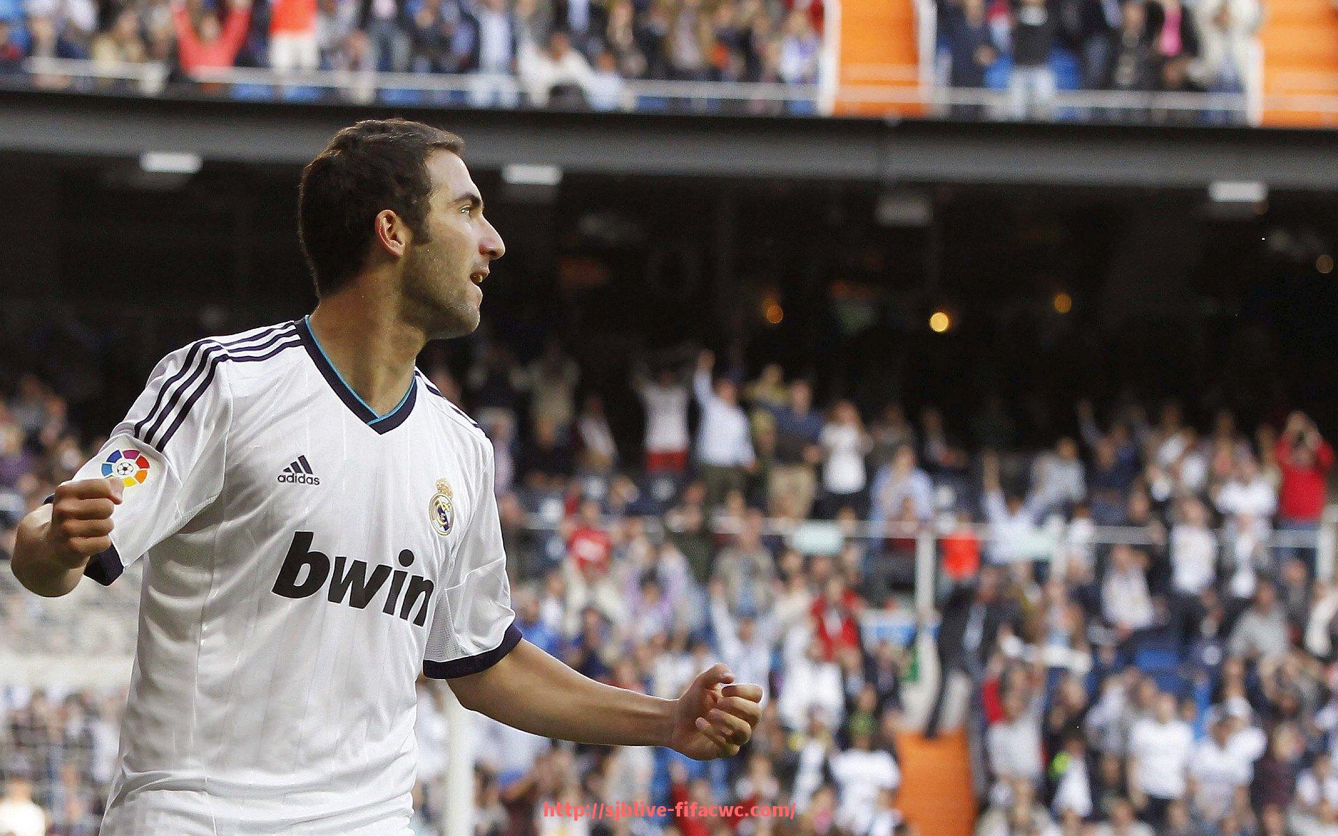 世俱杯直播-德甲特殊球队及其明星球员介绍与历史贡献